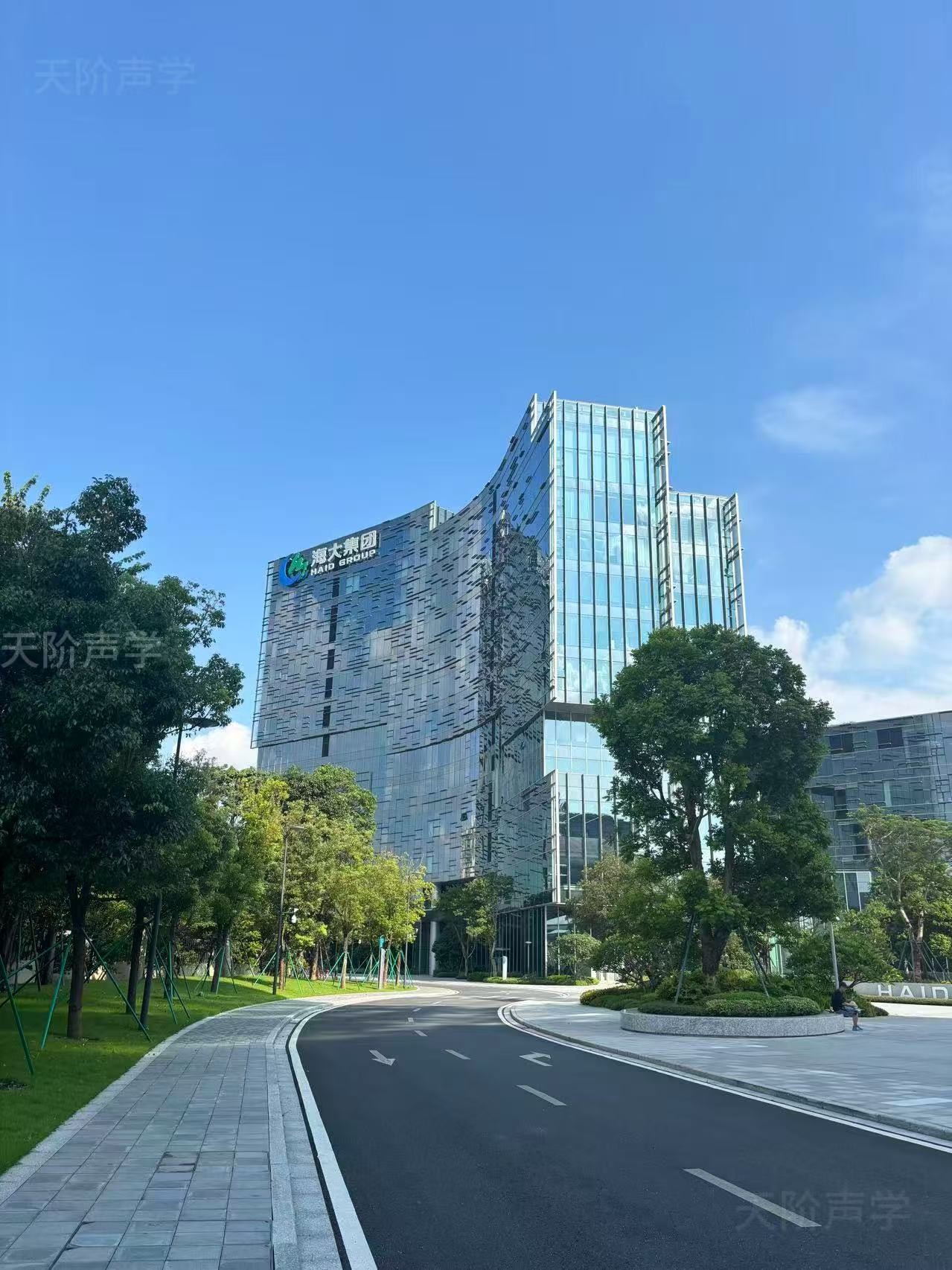 砂岩吸音板+吸音涂料在海大集团员工餐厅的应用